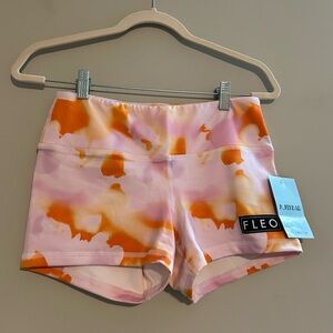 🏋️‍♂️ FLEO (NWT) 3.25" SHORTS 🔥